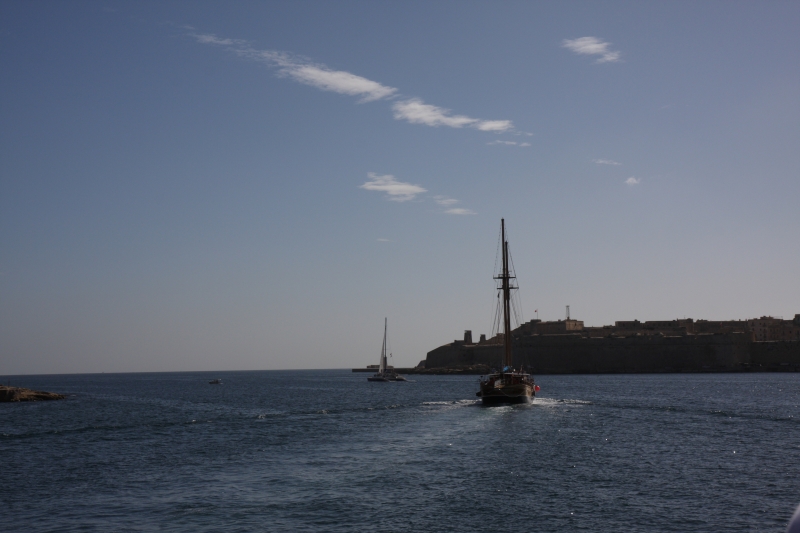 IMG_3135.JPG - Captain Morgan Round Malta