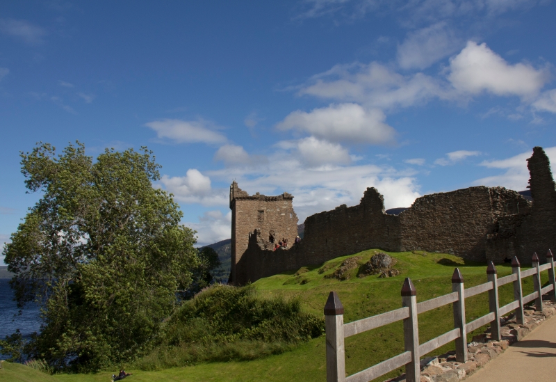 IMG_0784.jpg - Urquhart Castle Loch Ness